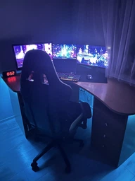 Самоклеюча світлодіодна rgb led стрічка з пультом і блоком живлення для підсвічування Grant 2835 фото від покупців 2