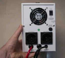 Інвертор живлення UTEX-HB1500 UPS 1500VA/1200W 12VDC 230VAC (сумісність із LifePo4, макс. струм заряду 30А) фото от покупателей 16