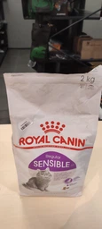 Сухой корм Royal Canin SENSIBLE для взрослых кошек с чувствительным пищеварением 400 г (3182550702263) фото от покупателей 10
