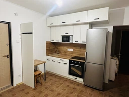 Мікрохвильова Gorenje MO17E1B 700 Вт чорна