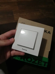 Вимикач 1-клавішний Panasonic Arkedia Slim кремовий (480100212) фото від покупців 1