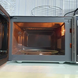 Мікрохвильова піч Panasonic NN-GT264MZPE фото від покупців 18