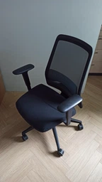 Кресло офисное Interstuhl EVERYis1 ev256 (er01 / black mesh) фото от покупателей 1