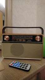 Мощное портативный FM радиоприемник под старину ретро КЕМАІ 5О5 ВТ ФМ радио проигрыватель с флешкой USB на аккумуляторе с пультом с блютуз Bluetooth, Светое дерево