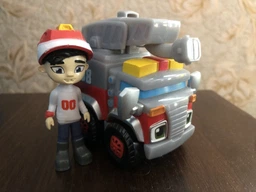 Игровой набор Rev&Roll Рев и Рамбл DieCast Потому и Спритцер (EU881031)