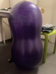 М'яч для фітнесу гімнастичний, фітбол для вагітних EasyFit Peanut 45х90 см EF-3022-GR Сірий (56002021) фото від покупців 7