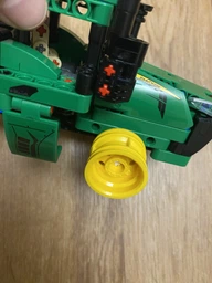 Lego Technic John Deere 9620R 4WD Tractor 42136 фото от покупателей 2