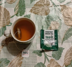 Зеленый чай без добавок и ароматизаторов Tea Moments Everyday Green 50 пакетов в индивидуальных конвертах
