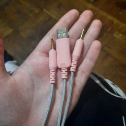 Ігрові навушники Onikuma K9 з мікрофоном та LED RGB підсвічуванням котячі вушка провідні Pink-Blue фото від покупців 3