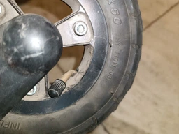 Литая шина антипрокольная 8 1/2x2 для самоката Xiaomi М365 Crosser Kugoo M365 фото от покупателей 11