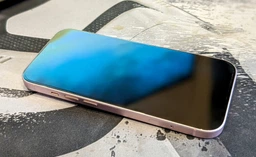 Мобильный телефон Apple iPhone 15 128GB Black (MTP03RX/A) фото от покупателей 1