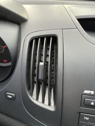 Автодержатель для телефона Ugreen LP274 Gravity Phone Holder for Round Air Vent Black (30401) фото от покупателей 3