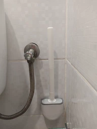 Ершик для унитаза DOAKT TPR 1.0 с силиконовой щеткой клейкий настенный White/Silver (YU001WS) фото от покупателей 5