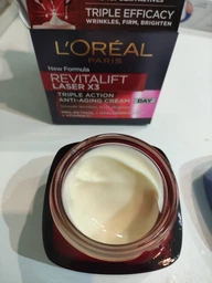 Крем L'Oreal Paris Revitalift Лазер Х3 Регенерирующий глубокий уход 50 мл (3600522895114) фото от покупателей 4