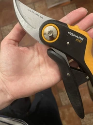 Площинний секатор Fiskars Plus P721 (1057170)