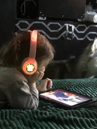 Бездротові навушники з котячими вушками CAT EAR Bluetooth 5.0 + EDR дитячі навушники, ігрові з блютуз гарнітурою і LED підсвічуванням, рожеві VIV-23M