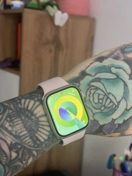 Смарт-годинник Apple Watch Series 9 GPS 41mm Starlight Aluminium Case with Starlight Sport Band - M/L (MR8U3QP/A) фото від покупців 17