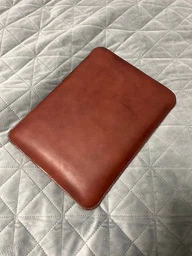 Кожаный чехол для MacBook Дизайн №1 с войлоком, натуральная кожа итальянский Краст, цвет Синий фото от покупателей 2