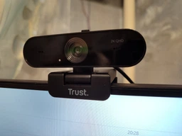 Веб-камера Trust Taxon QHD Webcam Eco Black (TR24732) фото от покупателей 1