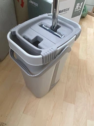 Набiр для прибирання швабра ледар з відром 12 л Scratch Cleaning Mop Expert R1 З віджимом і складною ручкою Змінні насадки з мікрофібри фото від покупців 2