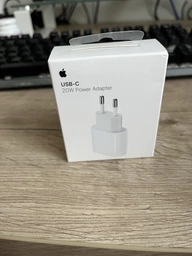 Сетевое зарядное устройство Apple 20W USB-C Power Adapter White (MHJE3ZM/A) фото от покупателей 13