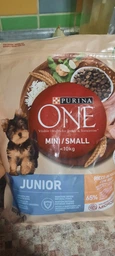 Сухий корм Purina One Mini/Small Junior для цуценят дрібних порід з куркою і рисом 800г.(7613035027022) фото від покупців 1