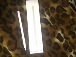 Стилус для рисования на iPad 2018-2025 г Active Stylus Pen, белый фото от покупателей 16