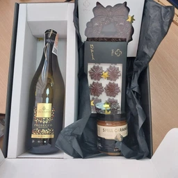 Набор с игристым вином Trevisana "Новогодний подарок" (4820207316317) фото от покупателей 5