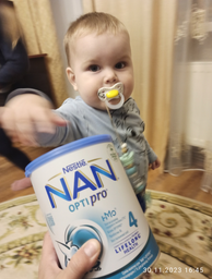 Смесь молочная сухая NAN 4 Optipro с 5 олигосахаридами и L. Reuteri для детей от 18 месяцев 800 г (8445291444225) фото от покупателей 4