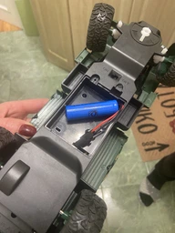 Військовий пікап Ju-0626 BK жовтий, 1:18, на радіокеруванні з заднім приводом та світлом