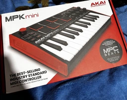 MIDI клавіатура AKAI APC Key 25 II (234580) фото від покупців 1