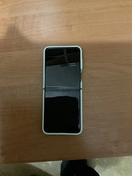 Смартфон Samsung Galaxy Flip 5 (F731) 6.7' 8/512GB, 2SIM, 3700mAh, Gray (SM-F731BZAHSEK) фото від покупців 16