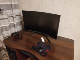 Монитор 32" Samsung Odyssey G6 S32BG650 (LS32BG650EIXUA) 2K QHD VA 1000R / 240Гц / 1мс / DisplayHDR600 / 8-Bit + FRC / DCI-P3 95% / FreeSync Premium Pro / G-SYNC Compatible / Smart TV / WiFi / BT 5.2 / HDMI 2.1 фото от покупателей 7