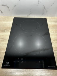 Варильна поверхня індукційна Domino Electrolux LIT30230C фото от покупателей 2