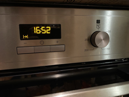 Духова шафа електрична Electrolux , 65л (EOF3H40BX) фото від покупців 11