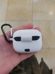 Силиконовый чехол Nik с карабином для JBL Tune 230 TWS красный фото от покупателей 1