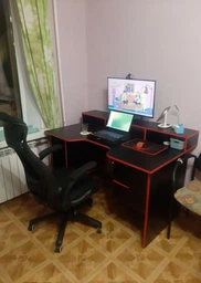 Геймерский стол Rasin RS-10 черный + красный Тиса