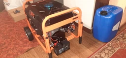 Бензиновий генератор TAYO TY3800AW 2,8 Kw Orange фото от покупателей 1