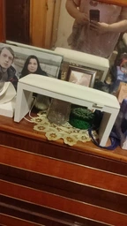 Маникюрная подставка для рук (Подлокотник) ECO STAND на ножках, белый фото от покупателей 1