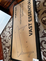 Комп'ютерний стіл Hator Vast Essential White (HTD-012) фото від покупців 18