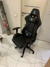 Крісло для геймерів Aula F1029 Gaming Chair Black/Red (6948391286181) фото від покупців 7