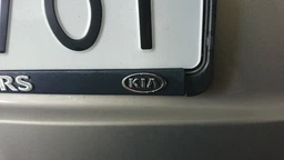 Рамка номерного знака пластик з об'ємними літерами Inauto KIA 52х13.5х2 см 2 шт (24-007) фото від покупців 1