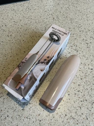 Электрический вспениватель молока Капучинатор Lecot 1501 Milk Frother Чёрно-белый фото от покупателей 2