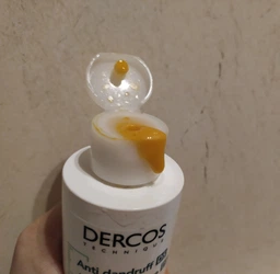 Шампунь Vichy Dercos усиленного действия против перхоти для жирных волос и раздраженной кожи головы 390 мл (3337871331290) фото от покупателей 10