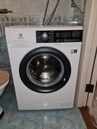 Стиральная машина узкая ELECTROLUX EW6S226SUI фото от покупателей 4