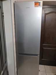 Двухкамерный холодильник Indesit LI9 S1E S фото от покупателей 12