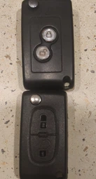 Корпус выкидного ключа Peugeot 3008 308 208 2008 301 Traveller Boxer Pars 208 508 406 407 Partner AdlerKey (81-69) на 2 кнопки с эмблемой (элемент питания на микросхеме) Пежо фото от покупателей 1