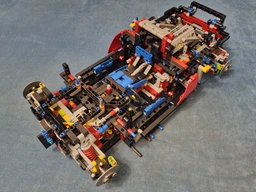 Конструктор LEGO Technic Ferrari Daytona SP3 3778 деталей (42143) фото от покупателей 8