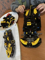 Конструктор LEGO Techniс Bugatti Bolide 905 деталей (42151)