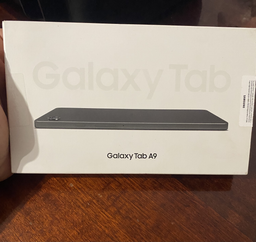 Планшет Samsung Galaxy Tab A9 Wi-Fi 8/128GB Graphite (SM-X110NZAESEK) фото від покупців 6